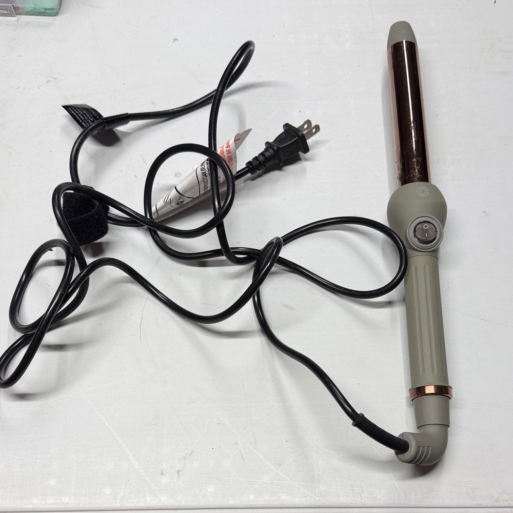 Ceramic Curling Iron with Black and Gold Accents